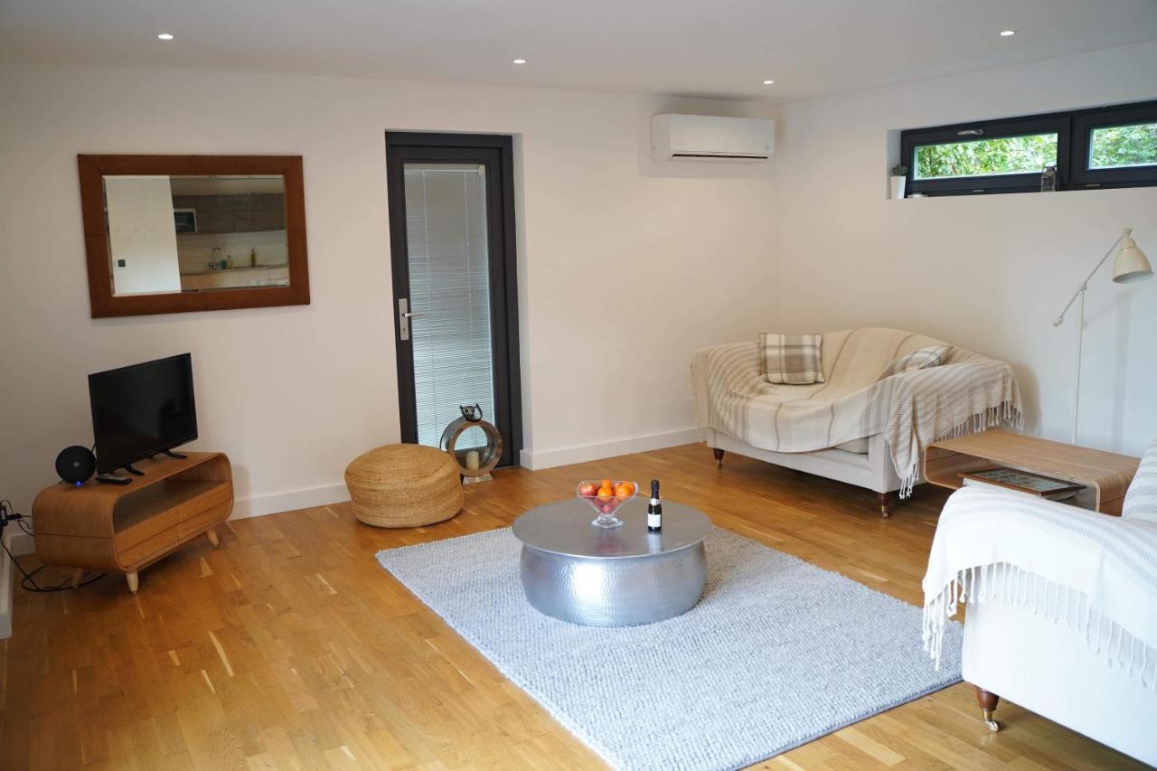 Countryside Annex- Sleeps 2 Free Parking & Garden Apartment Кентърбъри Екстериор снимка